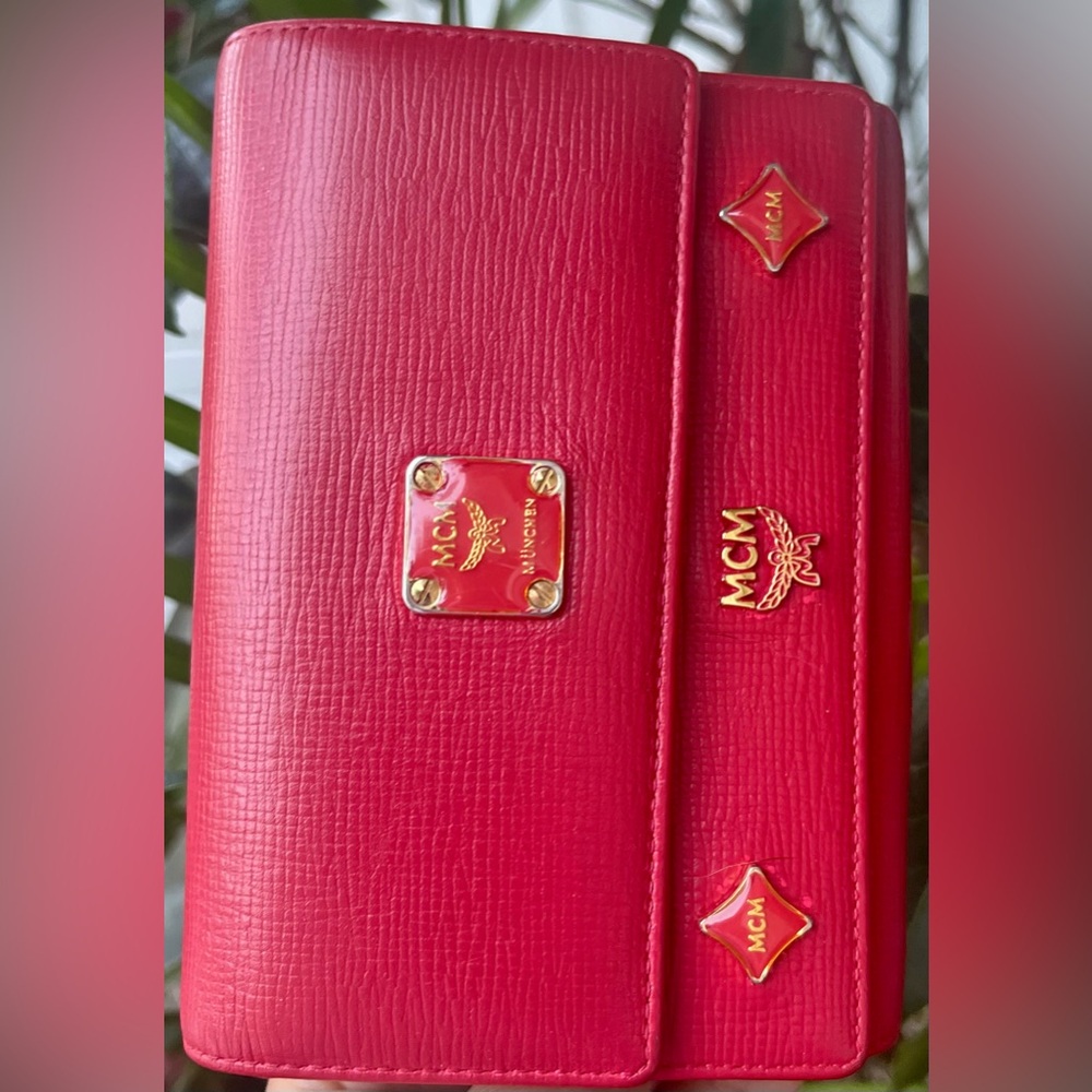 MCM wallet